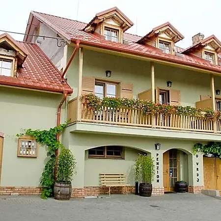 Gasthof A Vinarstvi U Vrbu