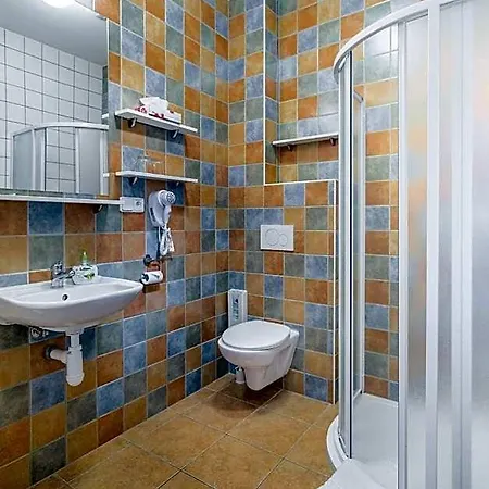A Vinarstvi U Vrbu 3*