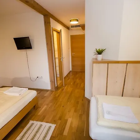 Gasthof A Vinarstvi U Vrbu